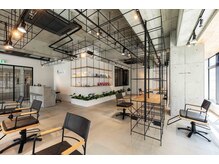 リムレス(LIMLESS)の雰囲気（スタイリッシュな洗練された 店内新潟駅前レイヤー/ダブルカラー）