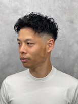 トラスト ザ バーバー 東京駅日本橋店(TRUST the Barber)&nbsp;スキンフェード/ツイストスパイラルパーマ/メンズショート