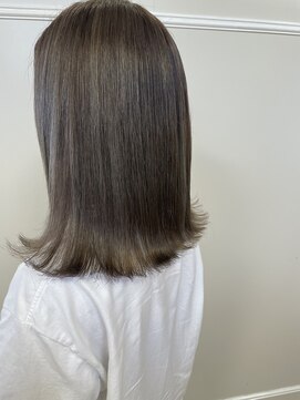 ヘアースタジオ ドゥドゥ(Hair Studio DoDo) グレージュ