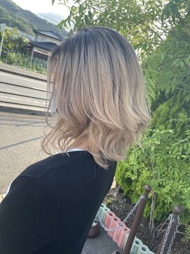 リリー ヘアーアンドビューティー(Lily) バレイヤージュカラー