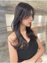 アリュウル 表参道 青山(Allure)&nbsp;表参道艶髪大人韓国ヘア　黒髪ブルーブラック顔まわりカット