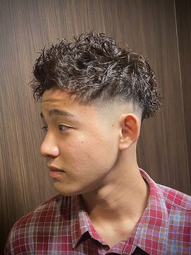 バーバークラシックス(BARBER CLASSICS) スキンフェードスパイキーツイスト
