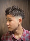 スキンフェードスパイキーツイスト