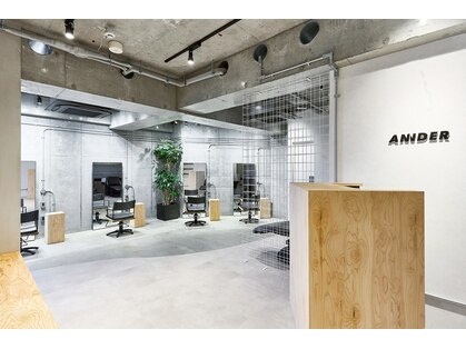 アンダー(ANNDER)の写真