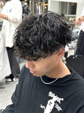 ワンズナゴヤ 名古屋栄店(ONE's NAGOYA) スペインカールスパイキーショートブルーブラックフェザーパーマ