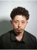 縦ツイストショートアップバング