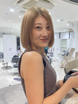 エアー 青山(AIR) ブロンドベージュボブ