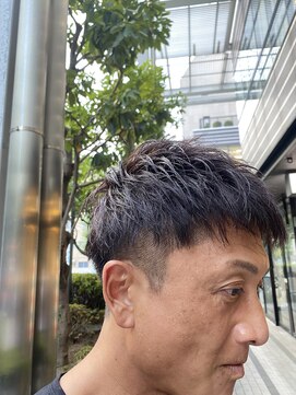 ヘアーアンドグルーミング ヨシザワインク(HAIR&GROOMING YOSHIZAWA Inc.) ツーブロック刈り上げショートメンズカットカラー短髪バーバー