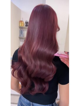 リーベ 高槻(Liebe) ケアブリーチでピンクカラー艶髪☆