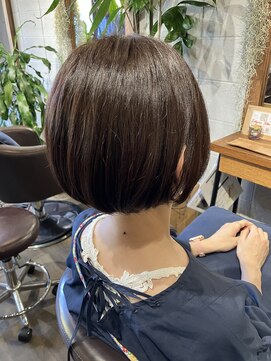 ヘアードレスビュー(hair dress V.I.E.W) ミニボブ×ベージュブラウン