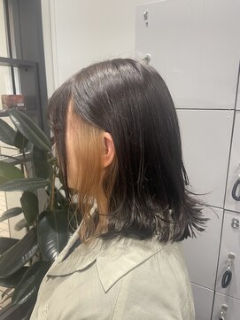 ウミ(Umi) 【YUZU/戸塚】イヤリングカラー