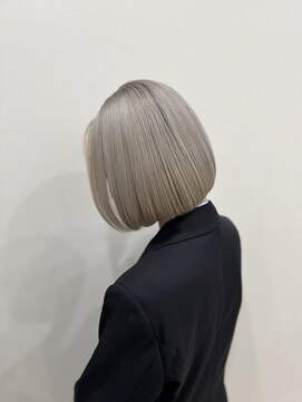 ラナン(Ranun) シルバーベージュ×ボブ