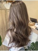 オリーブグレージュ