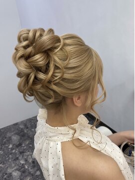 ラビットモア ヘアセット ナゴヤ(RABBIT more hair set NAGOYA) おだんご