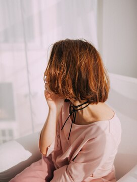 ヘアアンドリラクゼーション シャッセ(Hair&Relaxation SASE) アンニュイ耳かけ小顔ボブ