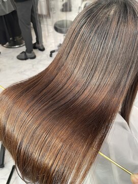 エスカーラ 表参道(THE ESCALA) @aidaman321/ゆるふわロング/センターパート/スイートAライン