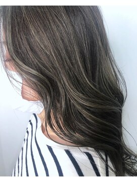 ルチェア ヘア(Lucea Hair) 透明感ハイライト