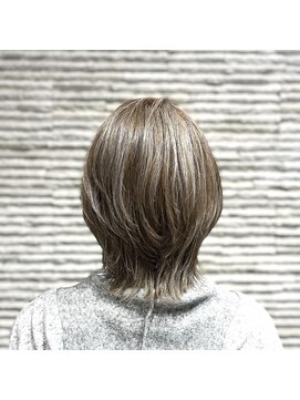 ビス リアン 川口店(Vis lien) 白髪ぼかし/ハイライト/ベージュ/ショートウルフ/レイヤー【川口