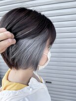 ブランシェ 西松山店 ショートボブ+インナーシルバー
