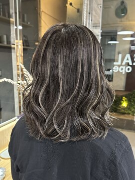 レディアル 大宮(REDEAL ope.) 【白髪手術】コントラストハイライト/白髪ぼかし/ハイライト