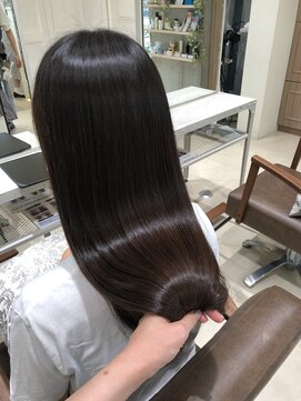 フォルテロゼ 横浜(FORTE rose) ダークグレージュ、ミントベージュ、大人ガーリー、タンバルモリ