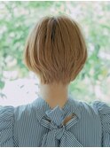 外国人風ショートボブ