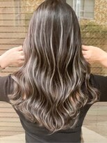 クレス(Cress) ハイライトカラーミルクティーベージュレイヤーカット