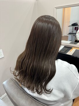 アウラヘアーサロン(aura hair salon) オリーブベージュ