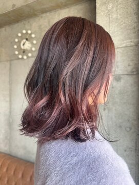ヘアーアンドメイク ファット(Hair&Make PHAT) 大人可愛いピンクブラウン艶カラー×ゆるふわウェーブミディ