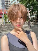 フェミニンロングウェーブミディアム似合わせカット