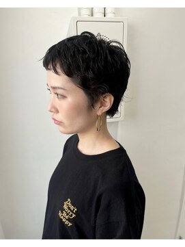 ミュー(Mu) ムード　ピクシーカット　ナチュラルパーマ