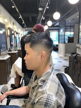 バーバーブロス 長堀店(BARBER BROS) 【BarBerBROS】フェードカット　バーバーヘアメンズカット