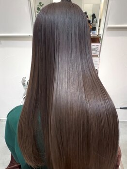 【超高濃度水素ケアカラー】で綺麗にカラーしながら、髪は傷ませないを実現♪色持ちも抜群な美髪カラーに♪