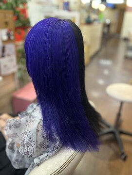 コンブラックツートン