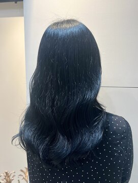 韓国風ツヤ感ブルーブラック