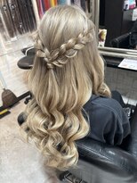 ロワローズ(Roi rose) シンプル編み込みハーフアップ☆