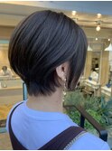 ショートボブ