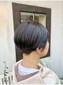 ナチュラル刈り上げ×スクエアバング×ハイライト×ショート