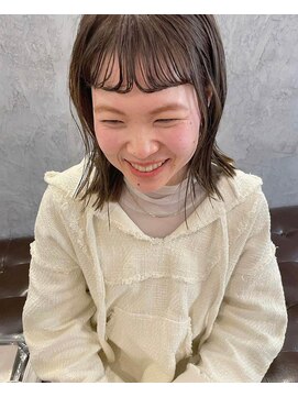 マルケ ドゥ マッシュ(MaruQuee de mashu) 前髪パーマ×透けベージュカラー