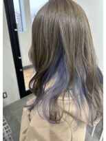 リグ 横浜(Lig.)&nbsp;ケアブリーチハイトーンブルーインナーカラーブルーカラー