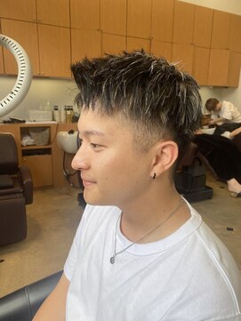 シャンプーボーイ ヒノ(SHAMPOO BOY Hino) メッシュ×アップバング