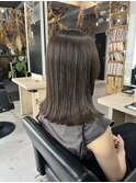 ぱつっとボブ × グレージュ