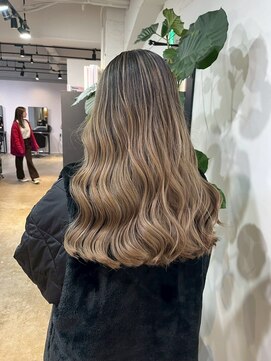 メリー オオサカ(Merly Osaka) natural beige balayage