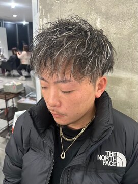 メンズサロン キング 高槻店(Men’s salon K!ng) 波巻きツイストスパイラルパーマ/フェザーパーマ/眉毛/メンズ