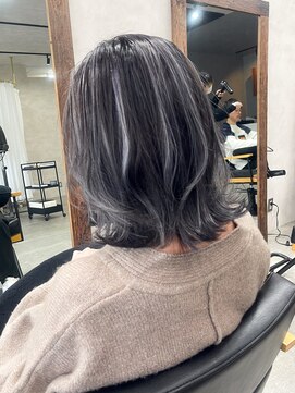 ハイコントラストバレイヤージュ×シルバーグレージュ