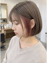 エヌア(ENURE) 耳かけピンクインナーボブ
