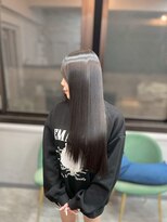 シシ 新宿(She 2.)&nbsp;髪質改善ストレート/ストレートロング/艶髪カラー/美髪ロング