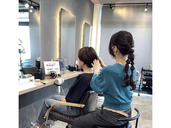 ムーヘアー MOU HAIRの写真/アフターケアはもちろんヘアスタイルの再現性のアドバイスはお任せ下さい。豊富な知識と経験で対応致します