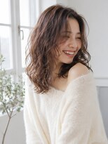 きいろのゾウ ルーズウェーブ/立体パーマ/ミディアムパーマ