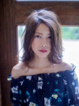 エマージュ 渋谷(Emerge) ☆たっぷりレイヤーのクールセミディ☆